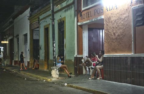 Prostitutes Nueva Italia de Ruiz, Buy Hookers in